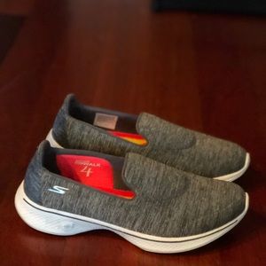 Sketchers memory foam shoes